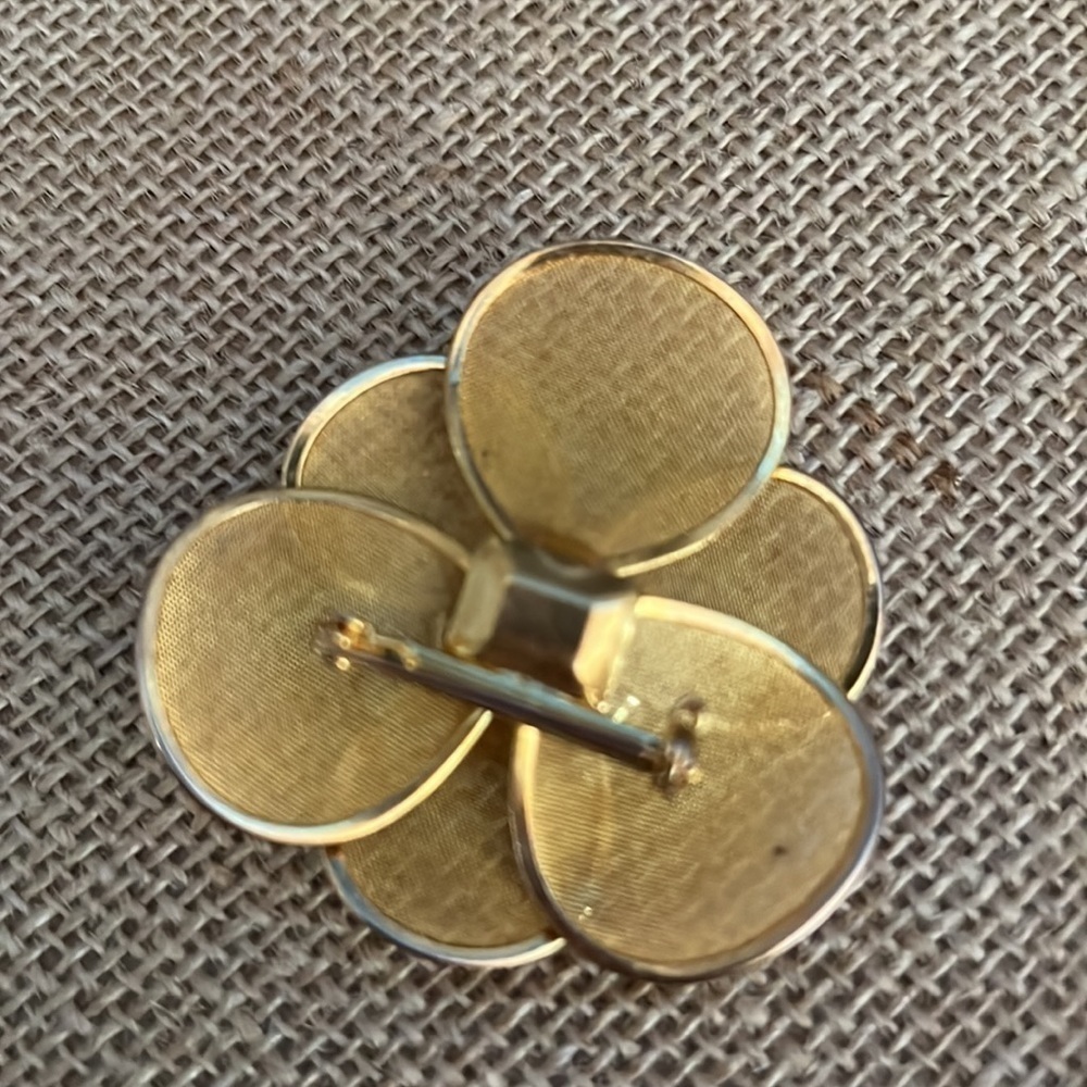 Flower Pin Gold Mesh Petal Anne Klein Vintage Stock Formal Elegant Floral - Picture 2 of 3